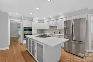 3517 Honeysuckle Dr, Matthews, NC 28104 - Photo 4