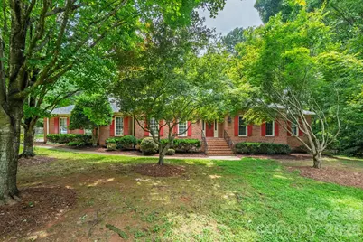 3517 Honeysuckle Drive, Matthews, NC 28104 - Photo 2
