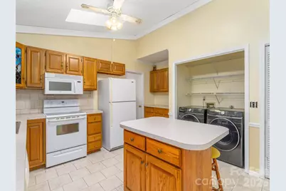 209 Trappers Trail, Hendersonville, NC 28739 - Photo 8