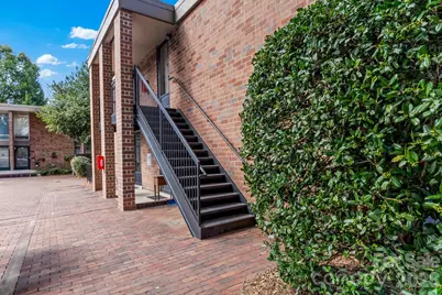 1805 S Hawthorne Road, Winston Salem, NC 27103 - Photo 2