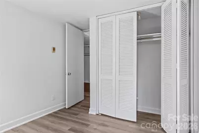 1805 S Hawthorne Road, Winston Salem, NC 27103 - Photo 20