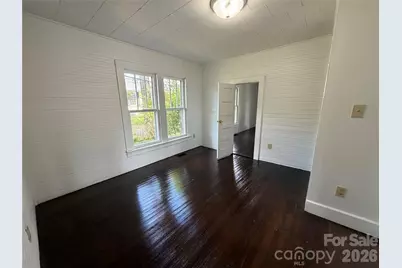 142 26th Street SW, Hickory, NC 28602 - Photo 12