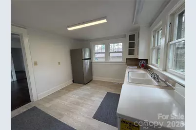 142 26th Street SW, Hickory, NC 28602 - Photo 6