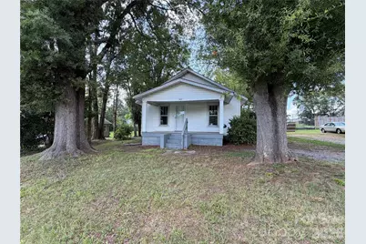 142 26th Street SW, Hickory, NC 28602 - Photo 1