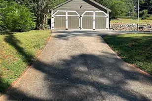 130 School Dr, Clifton, SC 29301 - Photo 4