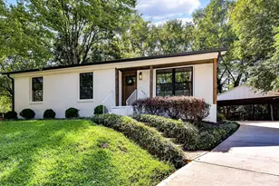 6711 Raven Pl, Charlotte, NC 28210 - Photo 2