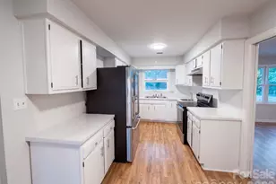 1524 Mt Holly-Huntersville Rd, Charlotte, NC 28214 - Photo 2