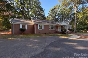 1524 Mt Holly-Huntersville Rd, Charlotte, NC 28214 - Photo 18