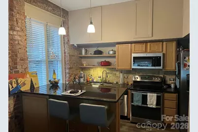 229 N Poplar Street #20, Charlotte, NC 28202 - Photo 2