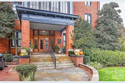229 N Poplar Street #20, Charlotte, NC 28202 - Photo 1