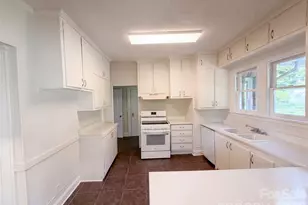1101 Old W Innes St, Salisbury, NC 28144 - Photo 8