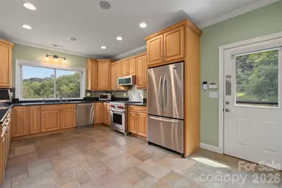 174 Marina Cove, Waynesville, NC 28785 - Photo 12