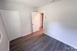 6531 Rosecran Dr, Charlotte, NC 28215 - Photo 6