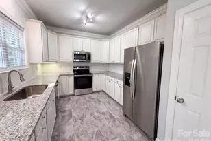 331 Market Hall Pl, Rock Hill, SC 29732 - Photo 4