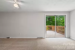 4036 Elizabeth St, Hickory, NC 28601 - Photo 10