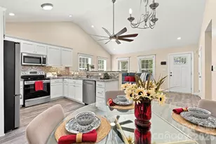 1218 Calhoun St, Rock Hill, SC 29732 - Photo 2
