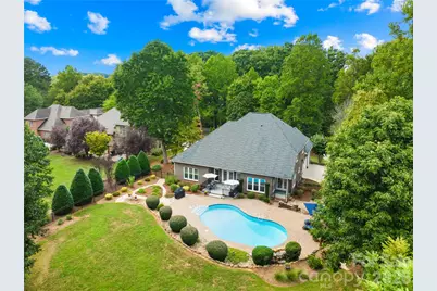 334 Riverwood Road, Mooresville, NC 28117 - Photo 2