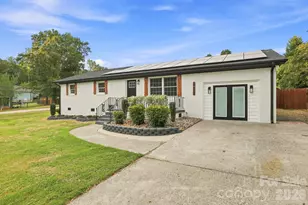 452 Mirror Lake Rd, Salisbury, NC 28146 - Photo 1