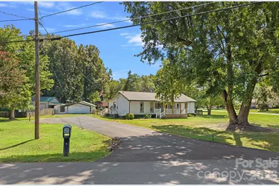 14700 August Lane, Charlotte, NC 28227 - Photo 18