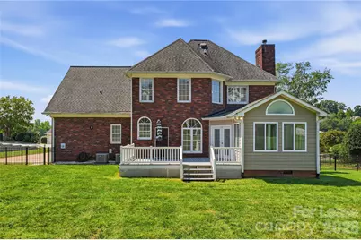 182 E Tattersall Drive, Statesville, NC 28677 - Photo 4