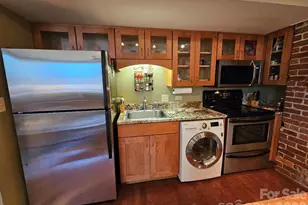 229 N Poplar St, Charlotte, NC 28202 - Photo 6