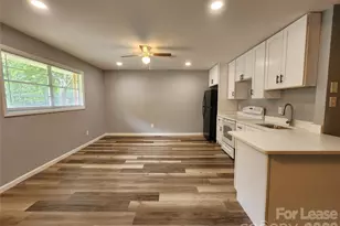 210 N Salisbury Ave, Spencer, NC 28159 - Photo 4