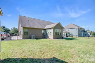 1310 Robinson Oaks Dr, Gastonia, NC 28054 - Photo 46
