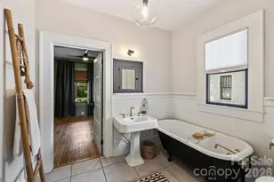 1720 Thomas Ave, Charlotte, NC 28205 - Photo 18