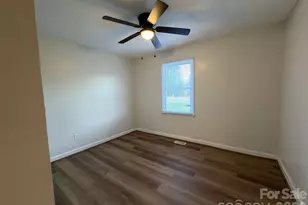 2060 27th Ave Dr NE, Hickory, NC 28601 - Photo 18