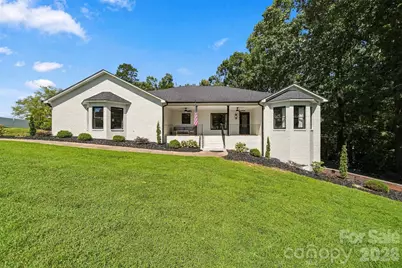 110 Pineburr Avenue SW, Valdese, NC 28690 - Photo 2