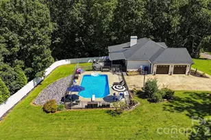 110 Pineburr Ave SW, Valdese, NC 28690 - Photo 40