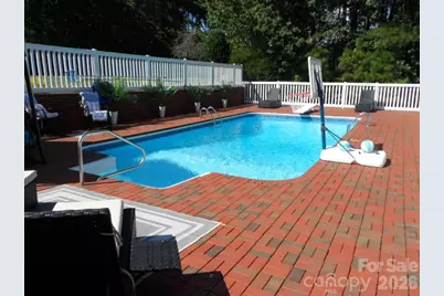 201 Harbor Ridge Drive, Connelly Springs, NC 28612 - Photo 2