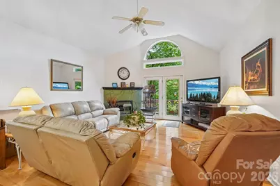 650 Creek Side Drive, Maggie Valley, NC 28751 - Photo 4