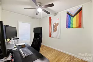 65 King St, Asheville, NC 28804 - Photo 10