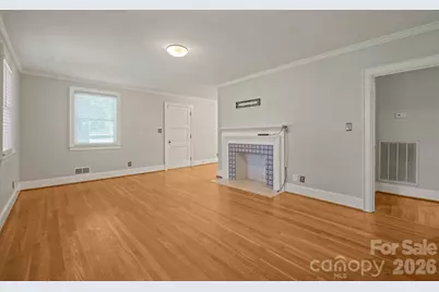 419 1st Avenue N, Conover, NC 28613 - Photo 8