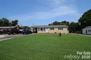 902 Carmel Dr, Gastonia, NC 28056 - Photo 4