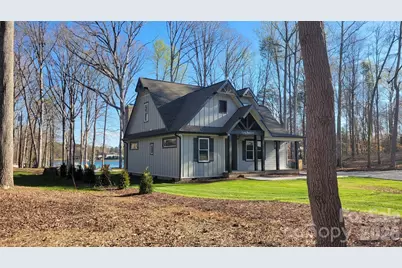 8320 Drena Drive, Sherrills Ford, NC 28673 - Photo 16
