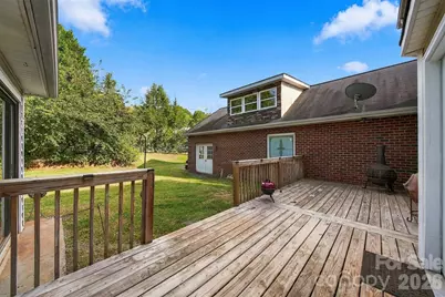 4131 Wandering Lane NE, Hickory, NC 28601 - Photo 38