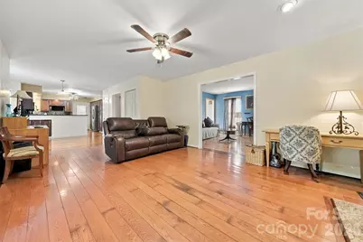 4131 Wandering Lane NE, Hickory, NC 28601 - Photo 8