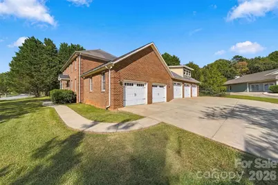 4131 Wandering Lane NE, Hickory, NC 28601 - Photo 44