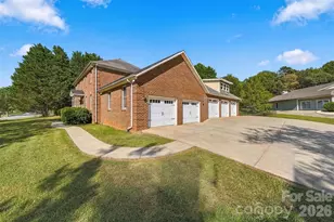 4131 Wandering Ln NE, Hickory, NC 28601 - Photo 44