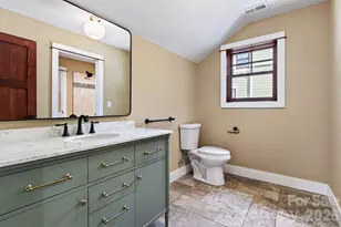 26 Grindstaff Dr, Asheville, NC 28803 - Photo 18