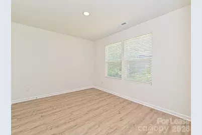 1725 E Cloaninger Avenue #B, Statesville, NC 28625 - Photo 20