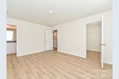 1725 E Cloaninger Avenue #B, Statesville, NC 28625 - Photo 14