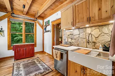 2705 Sand Branch Road, Black Mountain, NC 28711 - Photo 12