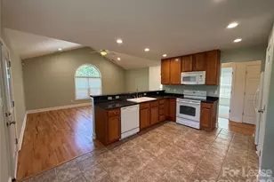 64 Springside Rd, Asheville, NC 28803 - Photo 4