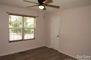 102 Brandywine Dr NE, Conover, NC 28613 - Photo 16
