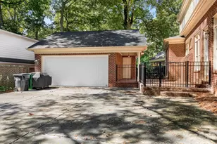 1105 Randolph Oaks Ct, Charlotte, NC 28211 - Photo 34
