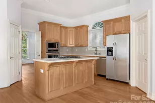 1105 Randolph Oaks Ct, Charlotte, NC 28211 - Photo 12