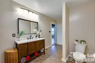 6362 Sherrills Ford Rd, Catawba, NC 28609 - Photo 16